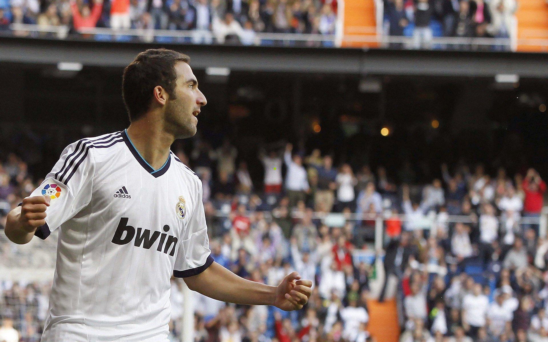 海星体育官网：烽烟暂歇，星光不灭—女超首阶段战罢，球迷回归见证铿锵玫瑰绚丽绽放