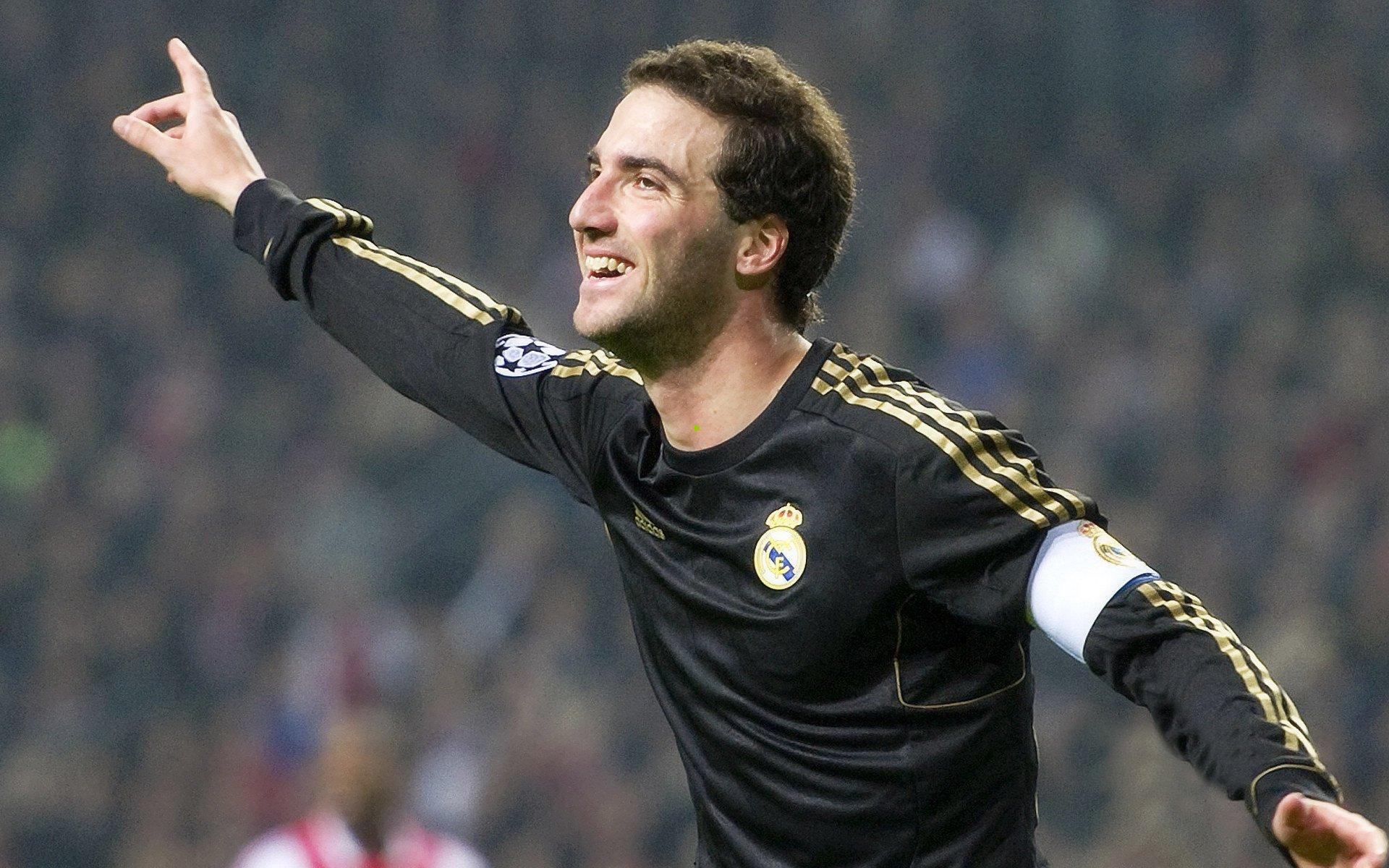 斯坦福桥新举措引发争议，进球音乐打破传统，球迷群体表达不满