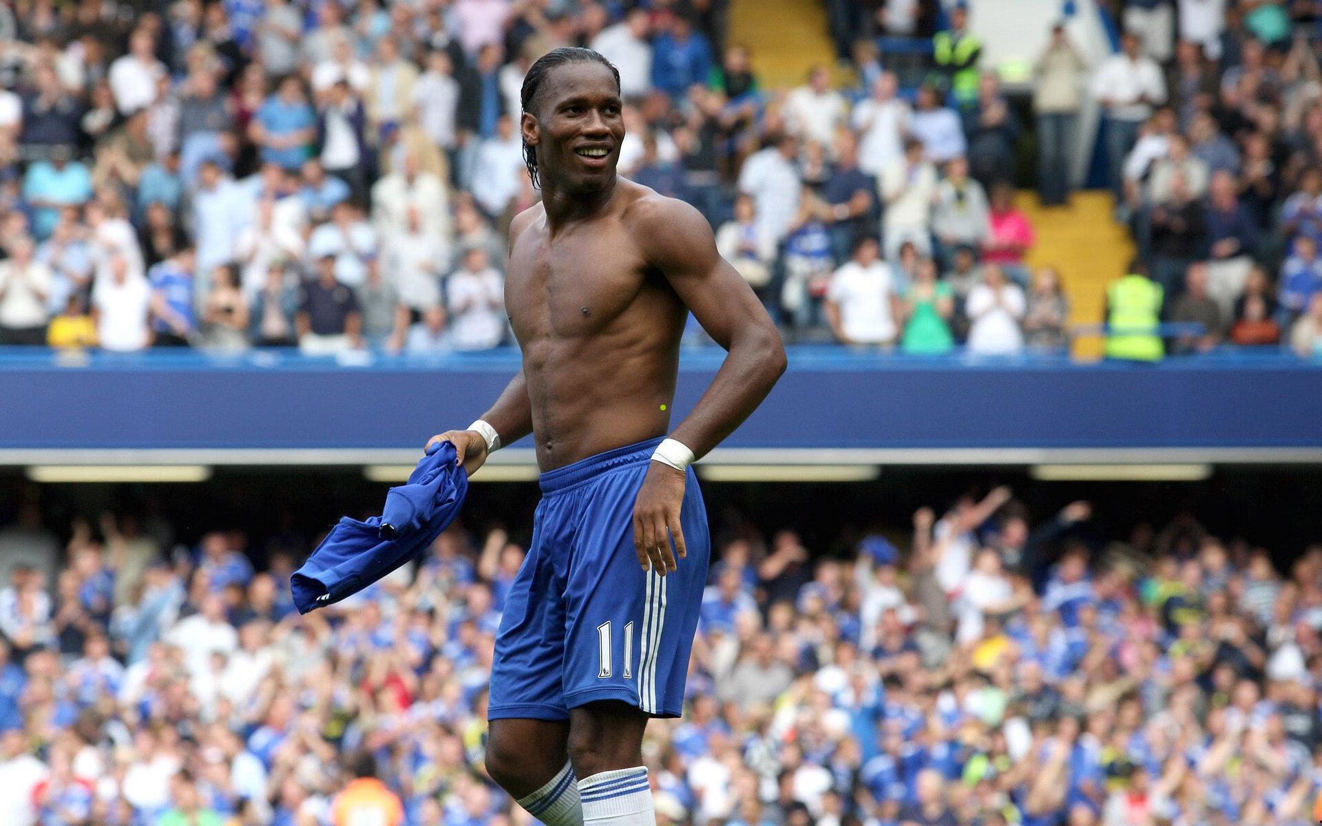 凯恩直面巴萨传闻，未接触他人，拜仁生涯乐在其中